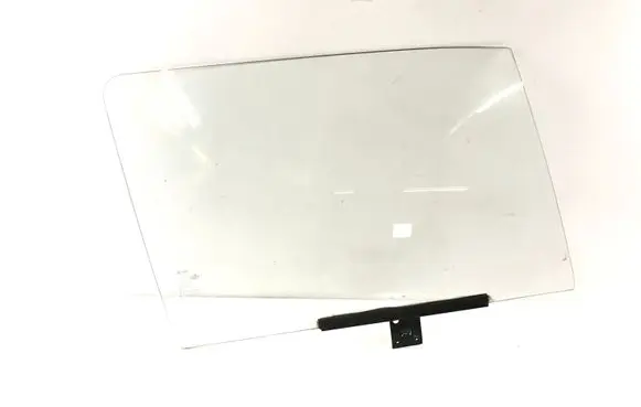 Volkswagen Golf I Front door window glass four-door E243R000981 E00107 AS2