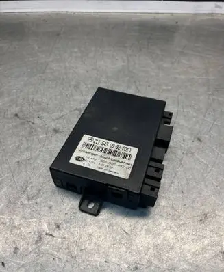 Mercedes-Benz E W211 Tow bar trailer control unit/module 2115450832 5DS00849300