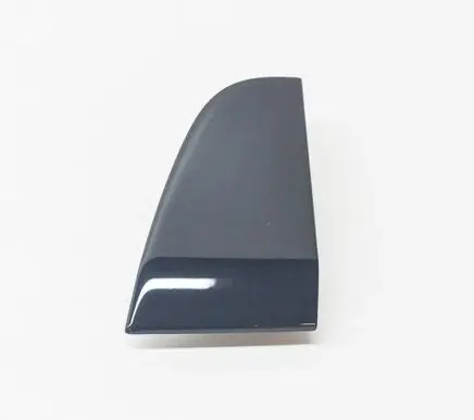 Dashboard glove box trim