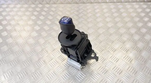 Toyota Prius (XW50) Gear shifter/selector 3355047100