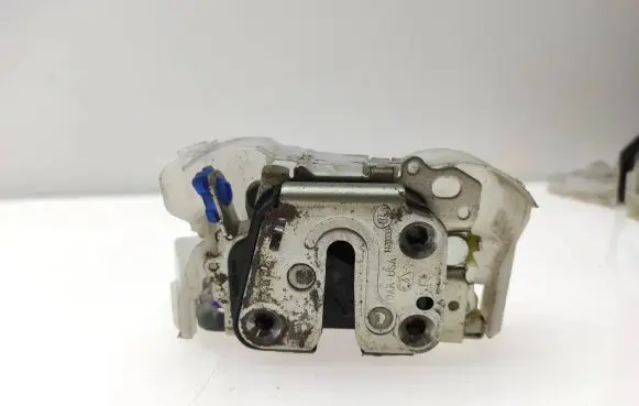 Subaru Tribeca Front door lock