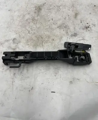 Front door exterior handle/bracket