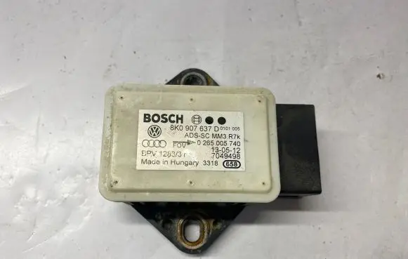 Audi A5 8T 8F Acceleration sensor 8K0907637