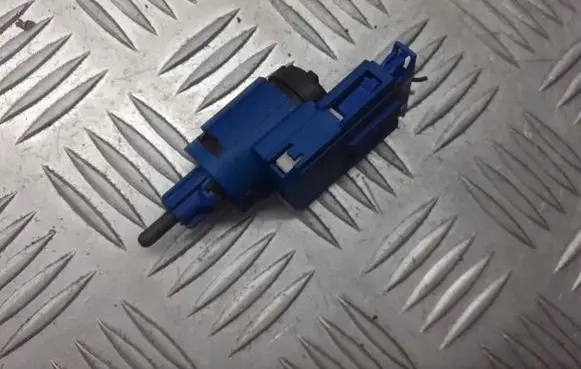 Volkswagen Fox Clutch pedal sensor 1J0927189F