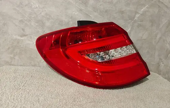Mercedes-Benz B W246 W242 Rear/tail lights A2468200564