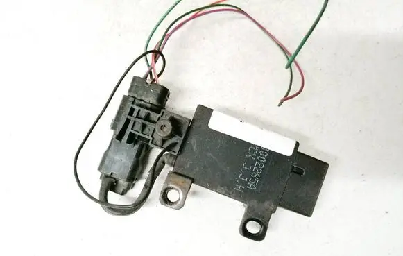 KIA Carens I Coolant fan relay 0002285a