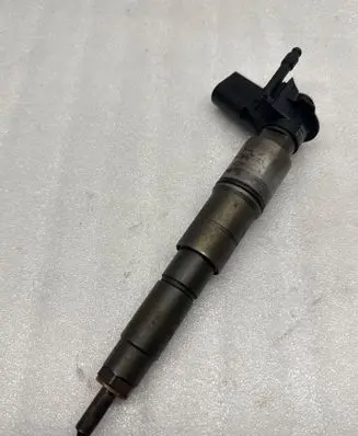 BMW X3 E83 Fuel injector 779272104 0445115048