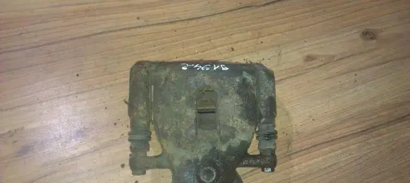 Suzuki Swift I Front brake caliper