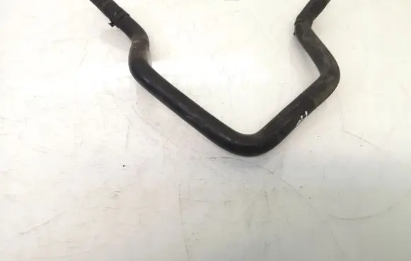 Volkswagen PASSAT B5.5 Engine coolant pipe/hose 8D0121107M