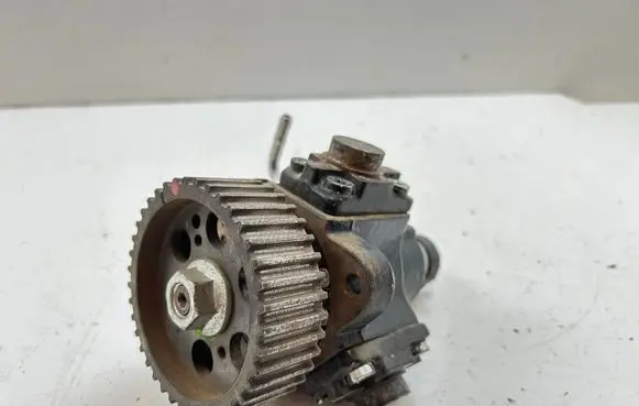 Fiat Ducato Fuel injection high pressure pump 55237689 0445010307