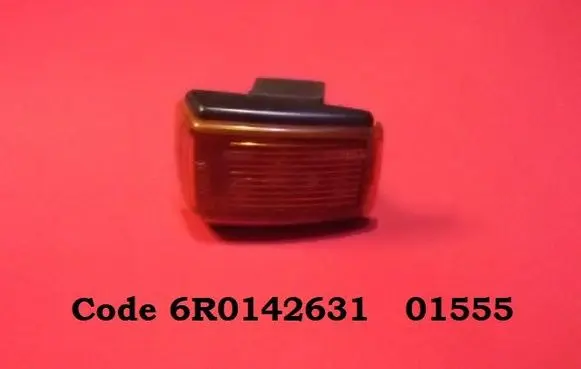 Front fender indicator light