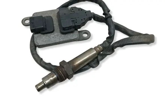 Mercedes-Benz Vito Viano W447 Lambda probe sensor A0009059703 5WK96682E 0009059703