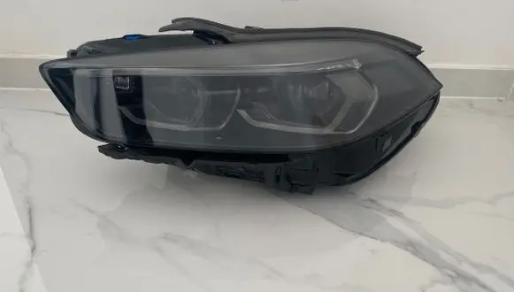 BMW 1 F40 Headlight/headlamp A9808262704 8082627 37471286ZX00