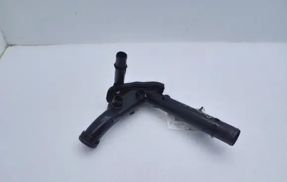 Nissan Qashqai Engine coolant pipe/hose 210473766R