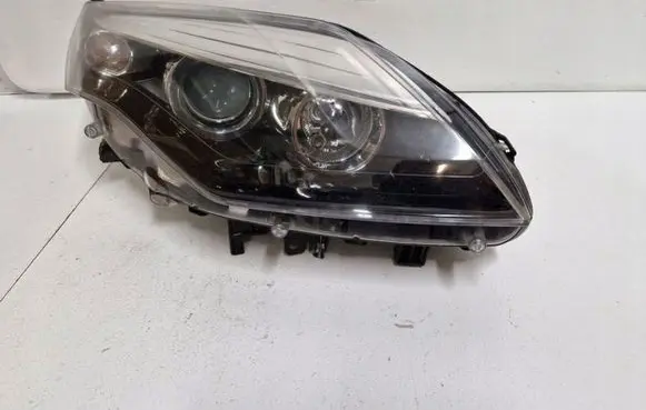 Renault Laguna III Headlight/headlamp
