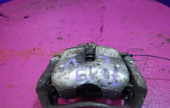 Fiat Sedici Front brake caliper