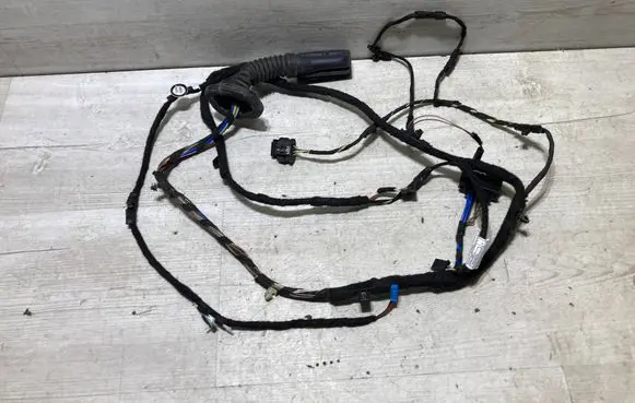 Mini Clubman F54 Rear door wiring loom 9389291