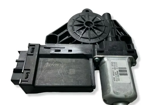 Volvo XC40 Rear door window regulator motor 32283267