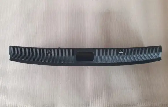 Skoda Yeti (5L) Trunk/boot sill cover protection 5L6863459A