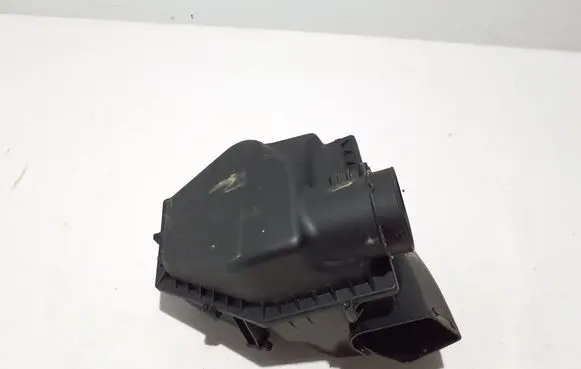 Air filter box