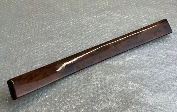 BMW 5 E39 Dashboard glove box trim 8211434