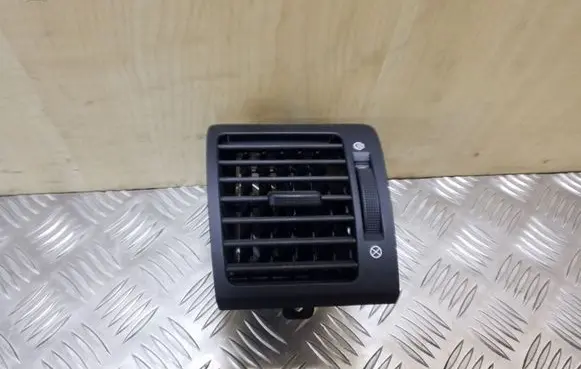KIA Sorento Dashboard side air vent grill/cover trim 974903E000