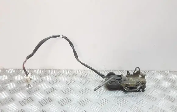 Mazda Premacy Front door lock
