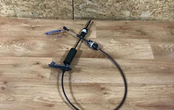 Opel Insignia A Gear shift cable linkage 13219325 13213325