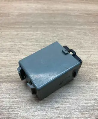 Isuzu Trooper Window wiper relay 8943760880 IS4212