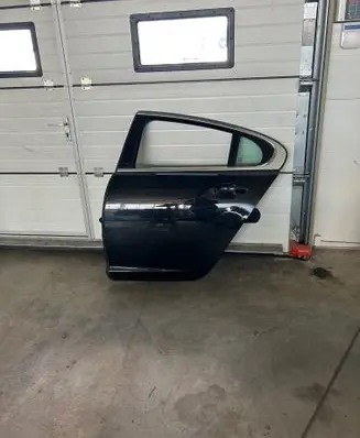 Jaguar XF X250 Rear door