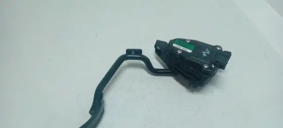 Volkswagen Phaeton Accelerator throttle pedal 3D2723503E
