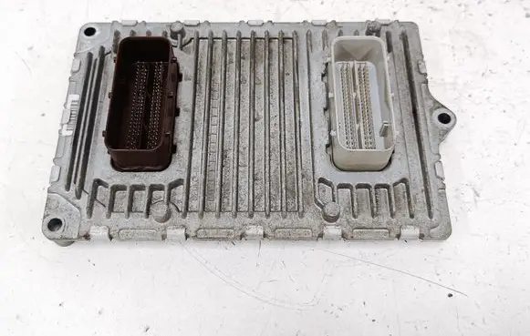 Chrysler Town u0026 Country V Engine control unit/module P05150778AB P68206610AC 2841581302300