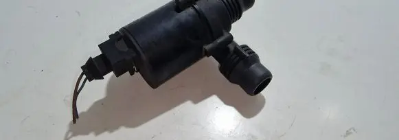 BMW 5 E60 E61 Electric auxiliary coolant/water pump 6910755