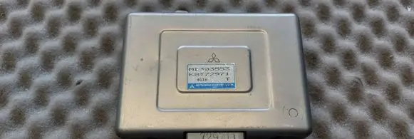 Mitsubishi Space Wagon Engine control unit/module MD303553 K8T72971 4616