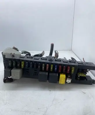 Mercedes-Benz E W211 Fuse module 2115459301 5DK00804729 3907