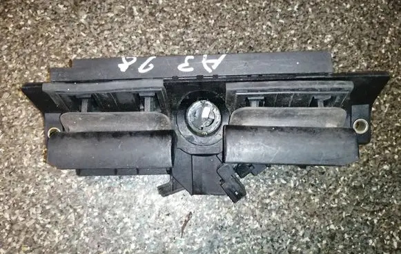 Audi A3 S3 8L Tailgate/trunk/boot exterior handle
