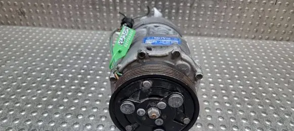 Volkswagen Golf IV Air conditioning (A/C) compressor (pump) S27705309 1J0820803K