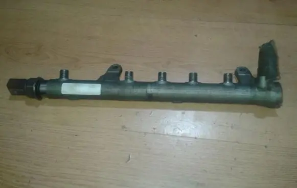 Audi A3 S3 8P Fuel main line pipe r03l125a