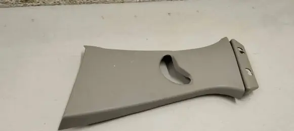 BMW 1 F40 (B) pillar trim (top) 7444551