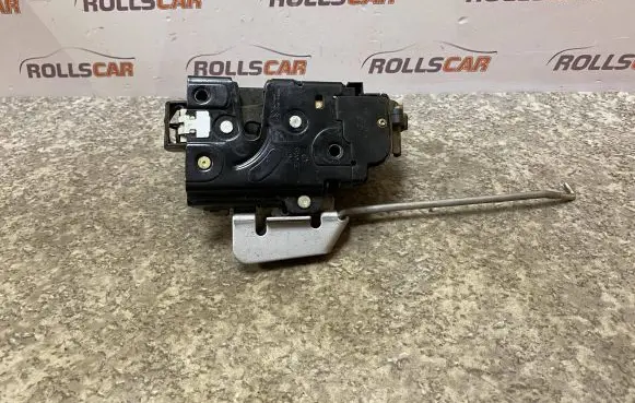 Audi A4 S4 B6 8E 8H Front door lock 8E1837016C