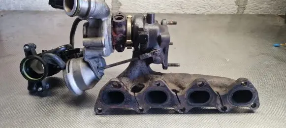 Audi A3 S3 8P Turbo 03C145701N