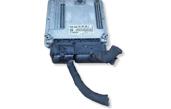 Volkswagen Golf VII Engine control unit/module 04L907309E 0281019175