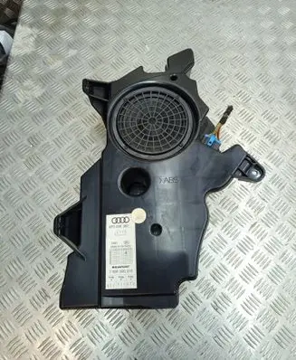 Audi A3 S3 8P Subwoofer speaker 8P3035382 L0100