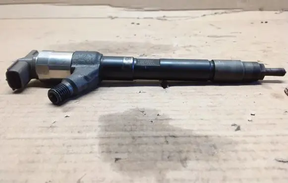 Mitsubishi ASX Fuel injector 08N12353 1465A323