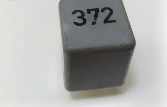Volkswagen PASSAT B5.5 Other relay 4D0951253