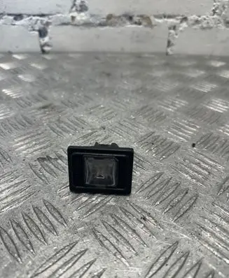 Mercedes-Benz C W205 Number plate light A0999067000