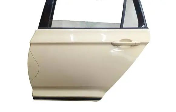 Volkswagen PASSAT B8 Rear door