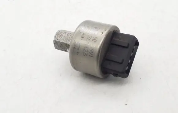 Air conditioning (A/C) pressure sensor