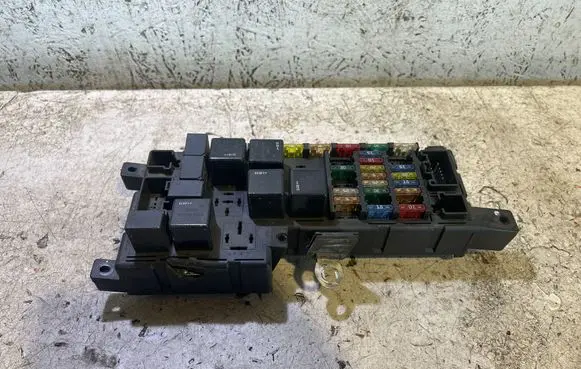 Volvo S60 Fuse box set 518323217 8651187 010406155904