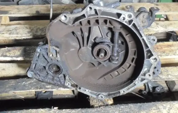 Opel Astra G Manual 4 speed gearbox 90400197